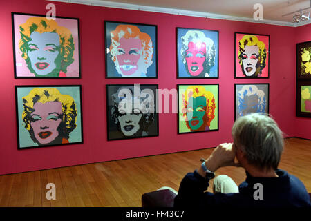 Brno, Repubblica Ceca. 10 Febbraio, 2016. Andy Warhol in mostra nella parte inferiore del mio giardino a Brno City Museum, Repubblica ceca, 10 febbraio 2016. La mostra sarà aperta al pubblico dal 11 febbraio. © Vaclav Salek/CTK foto/Alamy Live News Foto Stock