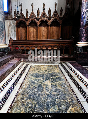 La chiesa a Hoarwithy, Herefordshire è affascinante mosaici e sculture, finanziato da Thomas Hutchinson Foto Stock