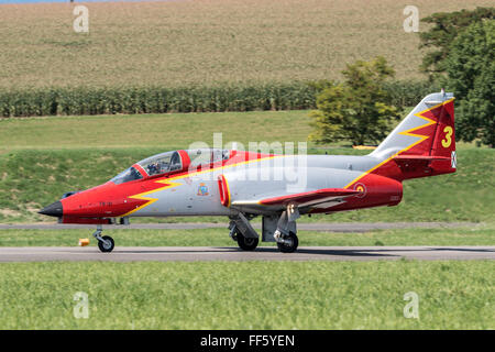 CASA C-101 Aviojet di "PATRULLA AGUILA" la formazione aerobatic team della spagnola Air Force. Foto Stock
