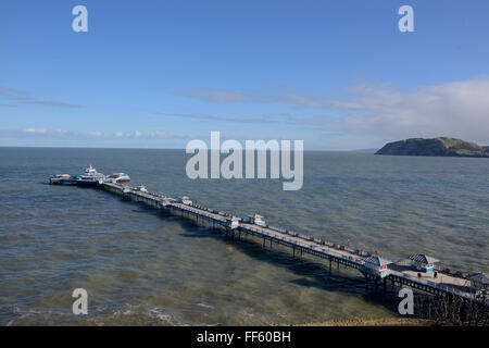 Llandudno Pier in Galles, costruita nel 1876. Foto Stock