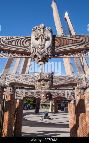 Te Puia (Nuova Zelanda Maori Arts & Crafts Institute), Rotorua cultura Maori,l'isola nord,Nuova Zelanda.Posizione del Pohutu geyser. Foto Stock