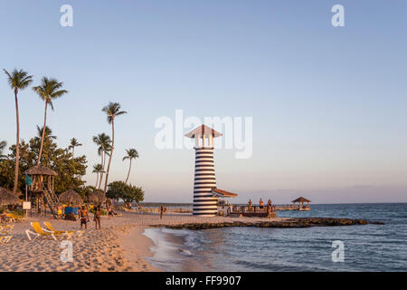 Playa Dominicus, il Lighthouse Beach Bar, Iberostar Hacienda Dominicus, La Romana, Repubblica Dominicana Foto Stock