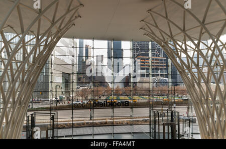 Il padiglione al posto di Brookfield, cercando su West Street per l'occhio e il World Trade Center Foto Stock