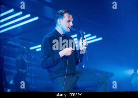 Glasgow, Scotland, Regno Unito. Xi Febbraio, 2016. Theo Hutchcraft della band fa male svolge in corrispondenza di O2 Academy Glasgow il 11 febbraio, 2016. Glasgow, Scotland Credit: Sam Kovak/Alamy Live News Foto Stock