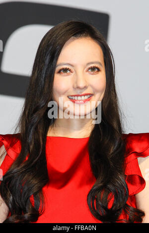 Becky (File foto dal 22 DIC 2015: giapponese TV personality Becky assiste ad una conferenza stampa a Tokyo in Giappone su dicembre 22, 2014 per promuovere la Suzuki Motor's nuovo carro 'Alto.') popolari giapponesi intrattenitore femmina, Becky (Rebecca Eri Ray Vaughan) goduto di 15 anni di carriera in televisione giapponese che figurano nella pubblicità e nei programmi di varietà quasi ogni notte ma tutto questo ebbe fine quando la notizia della sua vicenda con un cantante sposato si è rotto. Il 31 enne intrattenitore era "colpevole" di rompere la sua immagine di essere pura e pulita in un paese in cui potenti agenzie gestire la vita dei cantanti, attori Foto Stock