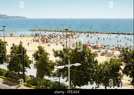 Fronte spiaggia PROMENADE O LA PASSERELLA IN ALICANTE spiaggia di Postiguet Foto Stock