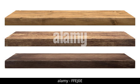 Rustico ripiani in legno isolato su sfondo bianco Foto Stock