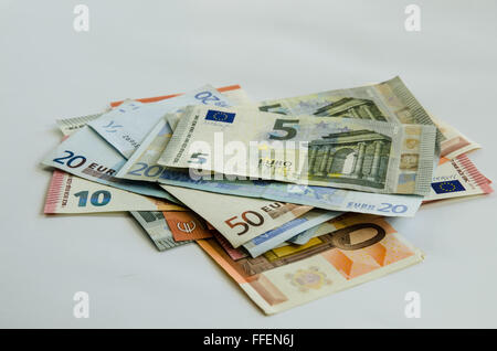 Le banconote in euro con denominazione diversa Foto Stock