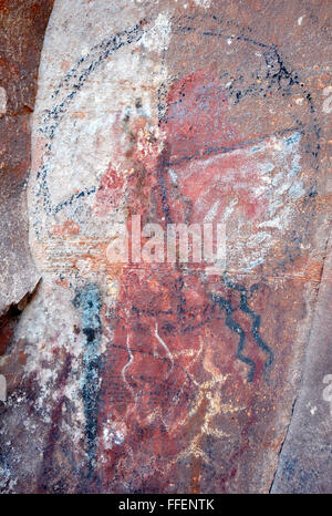 Native American pittogrammi e incisioni rupestri su una roccia carving o dipingere immagini preistoriche rupestri dagli Indiani Anasazi. Foto Stock