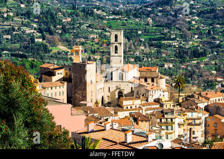 Vecchia città di Grasse e la Cattedrale di Notre-Dame du Puy, Grasse, Alpes-Maritimes Reparto, Cote d'Azur, in Francia Foto Stock