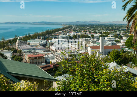 Vista sulla città da Clyde Street, Napier, Hawke's Bay, Nuova Zelanda Foto Stock