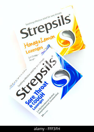 Due scatole di Strepsils mal di gola losanghe Foto Stock