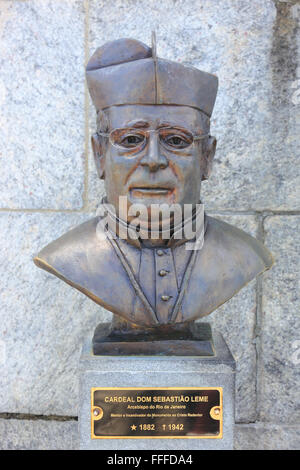Cardeal Dom Sebastiao Leme, busto, al Corcovado Rio de Janeiro, Brasile Foto Stock