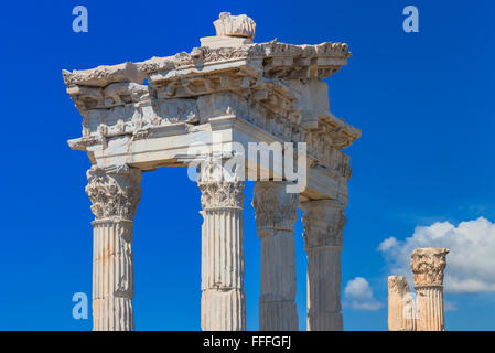 Tempio di Traiano, Pergamon, Bergama, provincia di Izmir, Turchia Foto Stock