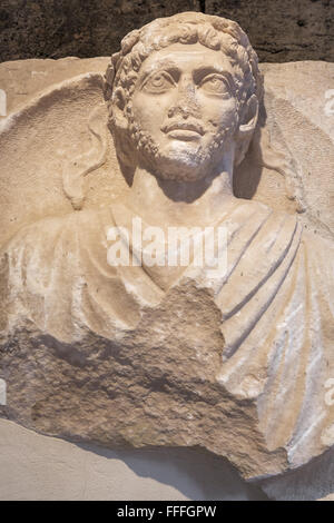 Scultura ellenistica nel museo di archeologia, Pamukkale, Hierapolis, Denizli Provincia, Turchia Foto Stock