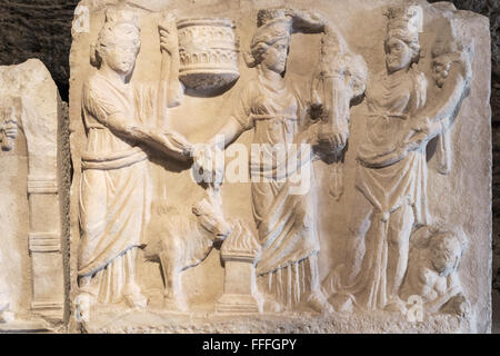 Scultura ellenistica nel museo di archeologia, Pamukkale, Hierapolis, Denizli Provincia, Turchia Foto Stock