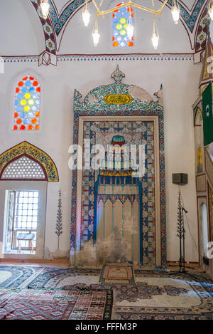 Nicchia Mihrab nel famoso Koski Mehmed Pasha moschea nella città di Mostar, Bosnia Erzegovina Foto Stock