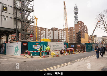 La costruzione del nuovo fascio di protoni unità di terapia presso la University College London Hospital (UCLH) Foto Stock