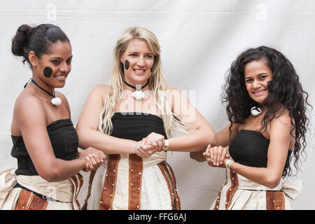 Da isola del Pacifico Isole Figi gli interpreti di marcia annuale raduno al Festival Pasifika,Auckland, Nuova Zelanda Foto Stock