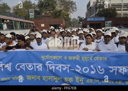 Bangladesh emittente radio terrà una manifestazione per celebrare il world radio day a Agargaon a Dhaka, nel Bangladesh. Il 13 Febbraio 2016 13 febbraio è una data proclamata dall UNESCO per festeggiare la trasmissione radio, migliorare la cooperazione internazionale tra le emittenti radio e incoraggiare i decisori a creare e fornire accesso alle informazioni attraverso la radio, comprese le radio comunitarie. Foto Stock