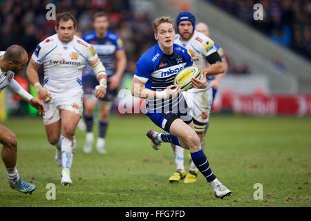 AJ Bell Stadium, Salford, Regno Unito. Xiii Febbraio, 2016. Aviva Premiership. Vendita rispetto a Exeter Chiefs. Vendita squali fullback Mike Haley viene eseguito in una prova. Credito: Azione Sport Plus/Alamy Live News Foto Stock