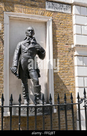 La statua di Francisco de Miranda, El precursore, un edificio del xviii secolo cubano eroe rivoluzionario nato in Venezuela, Londra. Foto Stock