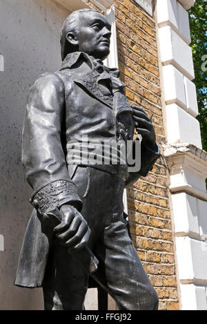 La statua di Francisco de Miranda, El precursore, un edificio del xviii secolo cubano eroe rivoluzionario nato in Venezuela, Londra. Foto Stock