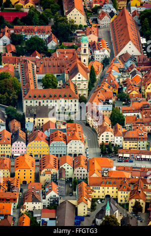 Vista aerea, Giebelhausensembel lo Stadtamhof e chiesa St.Mang con università della Chiesa cattolica la Musica e istruzione, Foto Stock