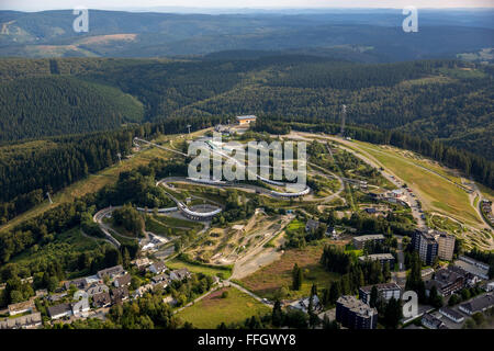 Vista aerea, Winterberg bob, VELTINS EisArena, pista di pattinaggio su ghiaccio per il luge, lo scheletro e Bob sport, sport invernali, Bob Foto Stock