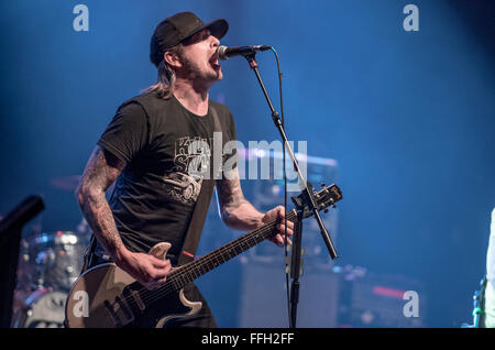 Manchester, Regno Unito. 13 feb 2016. Eseguire Millencolin al Ritz, Manchester, sul loro tour del Regno Unito 13/02/2016 Credit: Gary Mather/Alamy Live News Foto Stock