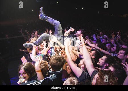 Arena di Manchester, Manchester, Regno Unito. Xiii Febbraio, 2016. Puledri eseguire al Manchester Arena sul loro 2016 UK Tour Credito: Myles Wright/ZUMA filo/Alamy Live News Foto Stock