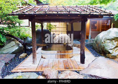 L'outdoor giapponese Onsen vasche a Misatokan in GUNMA, Giappone Foto Stock