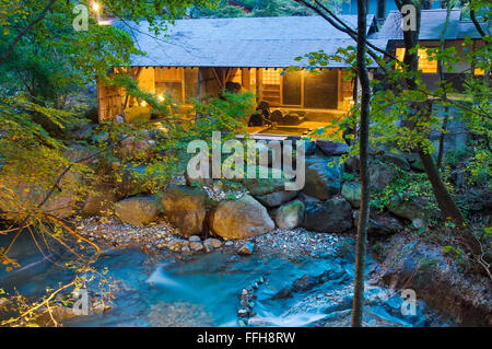 L'outdoor giapponese Onsen vasche a Misatokan in GUNMA, Giappone Foto Stock