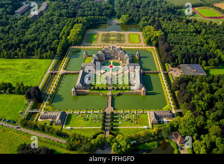 Vista aerea, Schloss Nordkirchen, classica open-air spettacolo 'Notte di migliaia di ceri" presso il castello di Nordkirchen, barocco Foto Stock