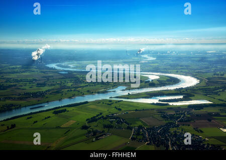 Vista aerea, Reno meandro del Voerde Duisburg e visto da Rheinberg, corso del Reno, regione del Basso Reno idillio,paesaggi industriali Foto Stock