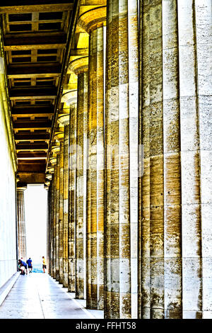 Walhalla vicino a Regensburg, affacciato sul fiume Danubio; Ruhmestempel Walhalla in der Nähe von Regensburg an der Donau Foto Stock