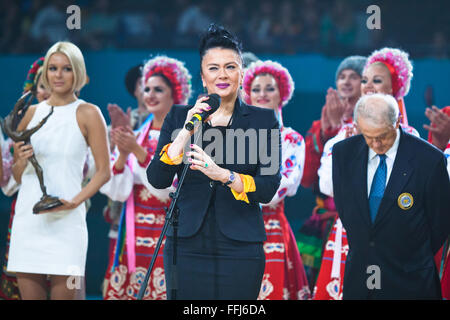 Kiev, Ucraina - 1 Settembre 2013: Presidente dell'Ucraina ginnastica Nazionale Russa Iryna Deryugina apre Premiazione al trentaduesimo Rhythmic Gymnastics World Championship a Kiev Foto Stock