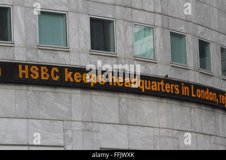 Londra REGNO UNITO. Il 15 febbraio 2016. HSBC Bank ha annunciato la sua decisione di non spostare e mantenere il suo quartier generale a Canary Wharf London Credit: amer ghazzal/Alamy Live News Foto Stock