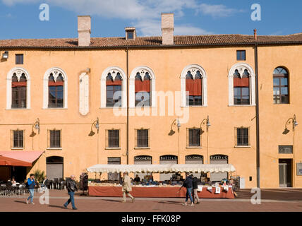 Palazzo Municipale Piazza del Municipio, Cortile Ducale, Ferrara, Italia Foto Stock