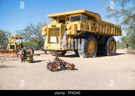 1975 170 tonnellate di minerale di capacità di traino carrello sul display con altre attrezzature minerarie per motivi di minerale Asarco Discovery Centre Foto Stock