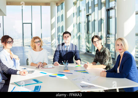 Team di architetti in business meeting Foto Stock