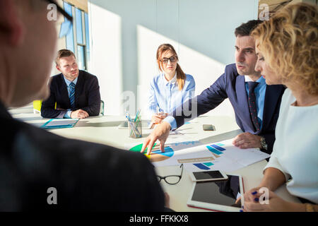Team di architetti in business meeting Foto Stock