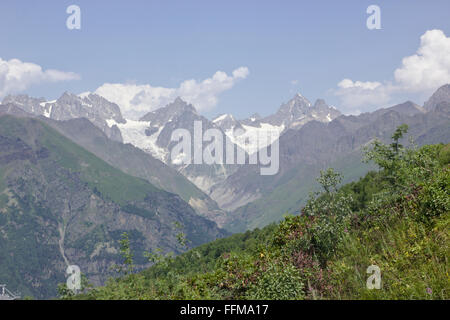 Gamma Tviberi sopra Mulakhi, Mesti-Ushguli-Trek, Svanti, Georgia Foto Stock