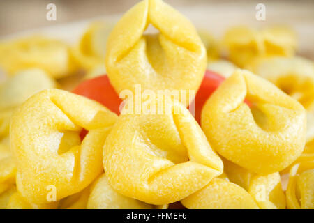 Italian tortellini con ripieno di carne di manzo Foto Stock