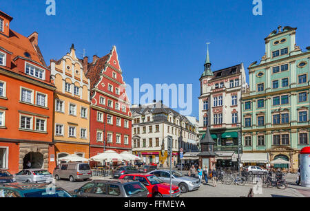 Polonia, Bassa Slesia, Wroclaw (Breslavia), case patrizie sale a Piazza del Mercato Foto Stock