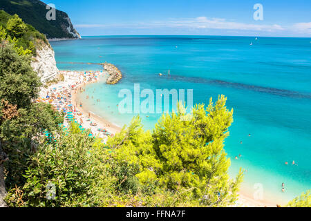 Famosa Spiaggia Urbani a Sirolo in Italia. Foto Stock