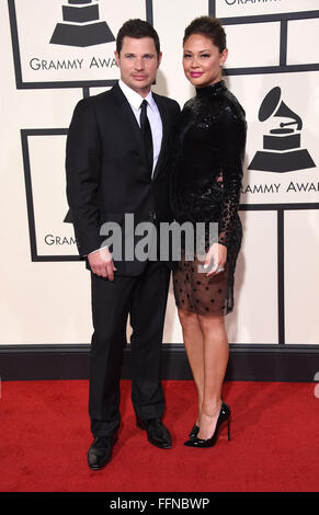 Los Angeles, California, USA. 15 Feb, 2016. NICK LACHEY e VANESSA MINNILLO arriva per il 58th Annual Grammy Awards a Staples Center. © Lisa O'Connor/ZUMA filo/Alamy Live News Foto Stock