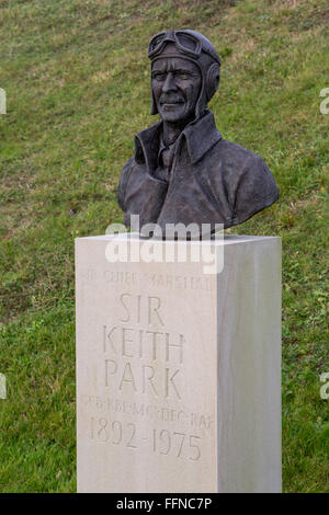 Statua di AIR CHIEF MARSHAL Sir Keith Rodney Park. Foto Stock