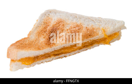 Formaggio di casa sandwich isolati su sfondo bianco (messa a fuoco selettiva) Foto Stock