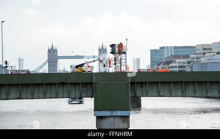 Blackfriars Railway Bridge le riparazioni dei lavoratori Foto Stock